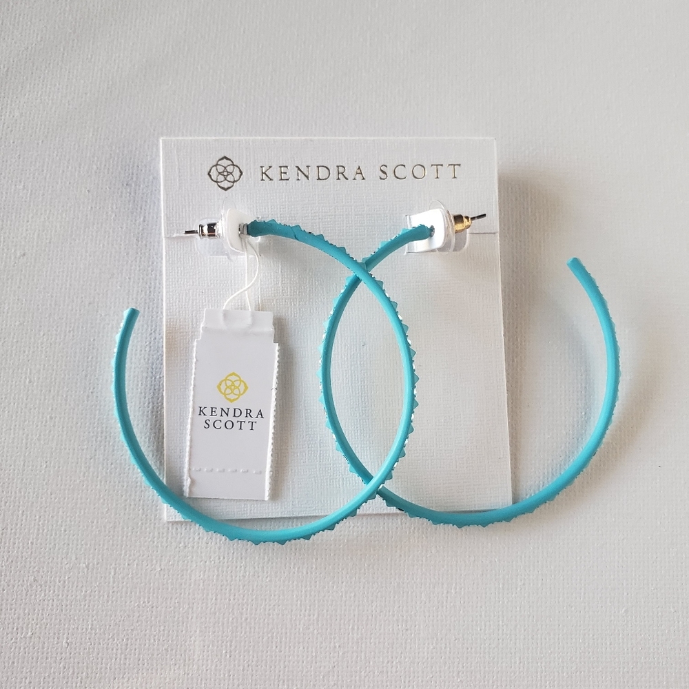 KENDRA SCOTT HOOP EARRINGS